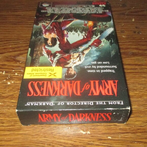 Sam Raimi’s Army of Darkness (VHS, 1993, MCA Home Video) Bruce Campbell - Picture 3 of 6